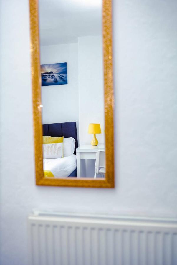 לייסטר Beautiful 2 Bedroom House - Free Parking - Lt House מראה חיצוני תמונה